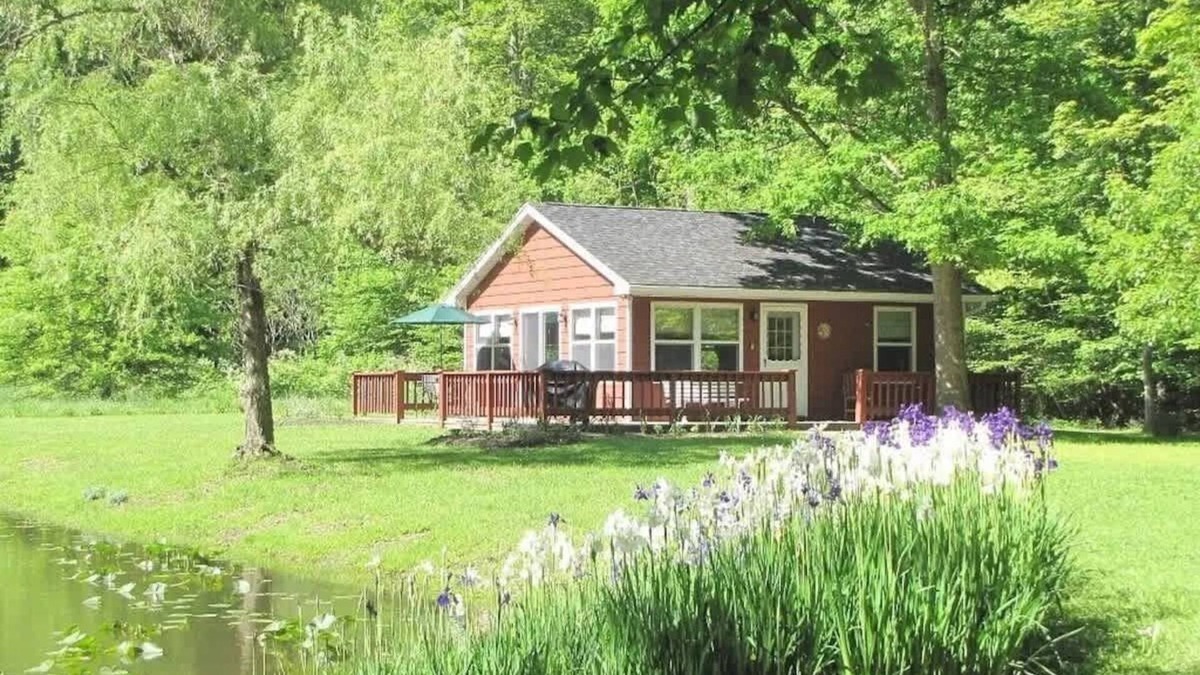 Austinburg House | The Pond Cottage at Rustic River