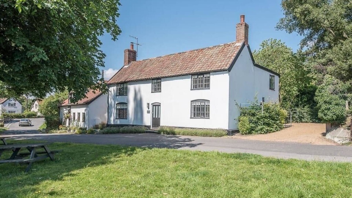 Westleton House | The Pond House, Westleton