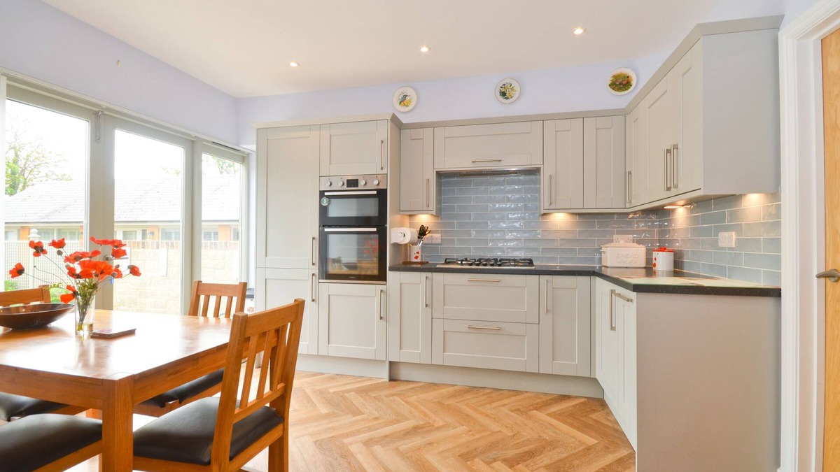 Newport House | The Poppies, Brighstone
