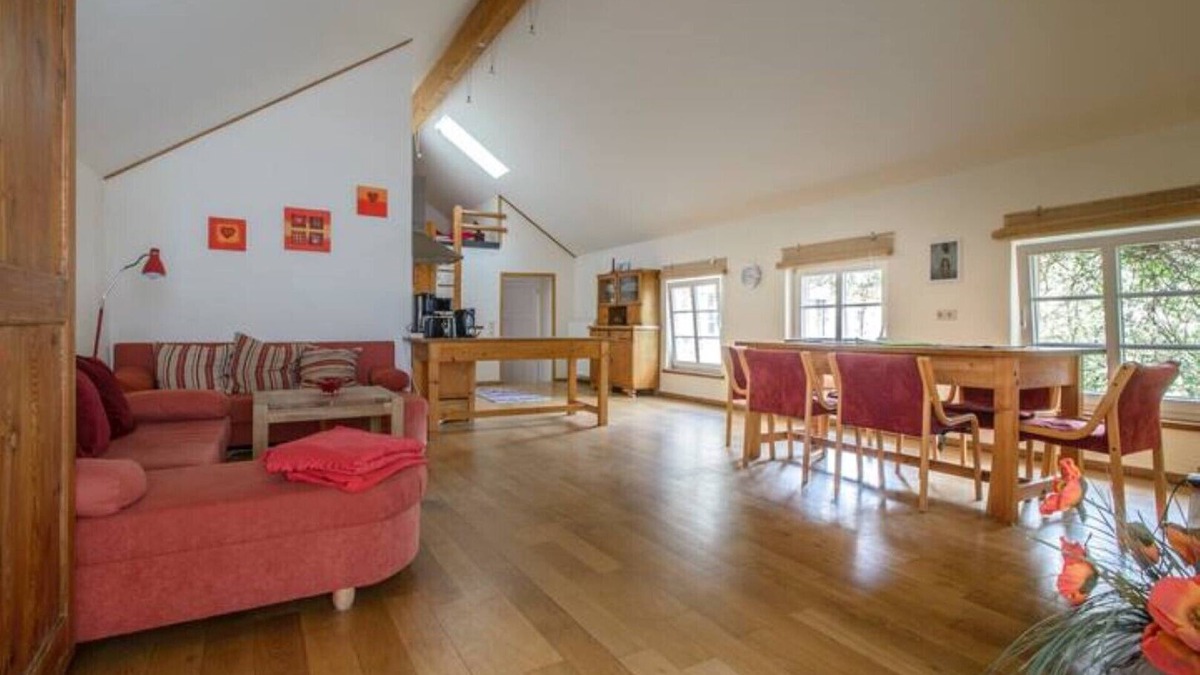 Wissmannsdorf Apartment | The Poppy Flat at the Nengshof