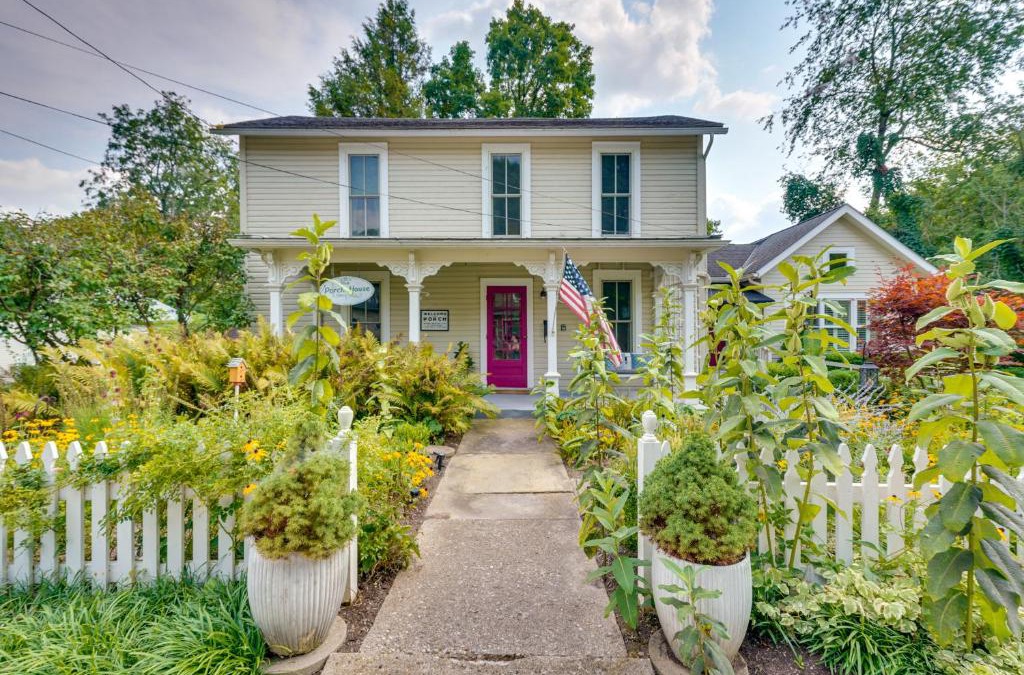 Granville House | The Porch House Located in Historic Village