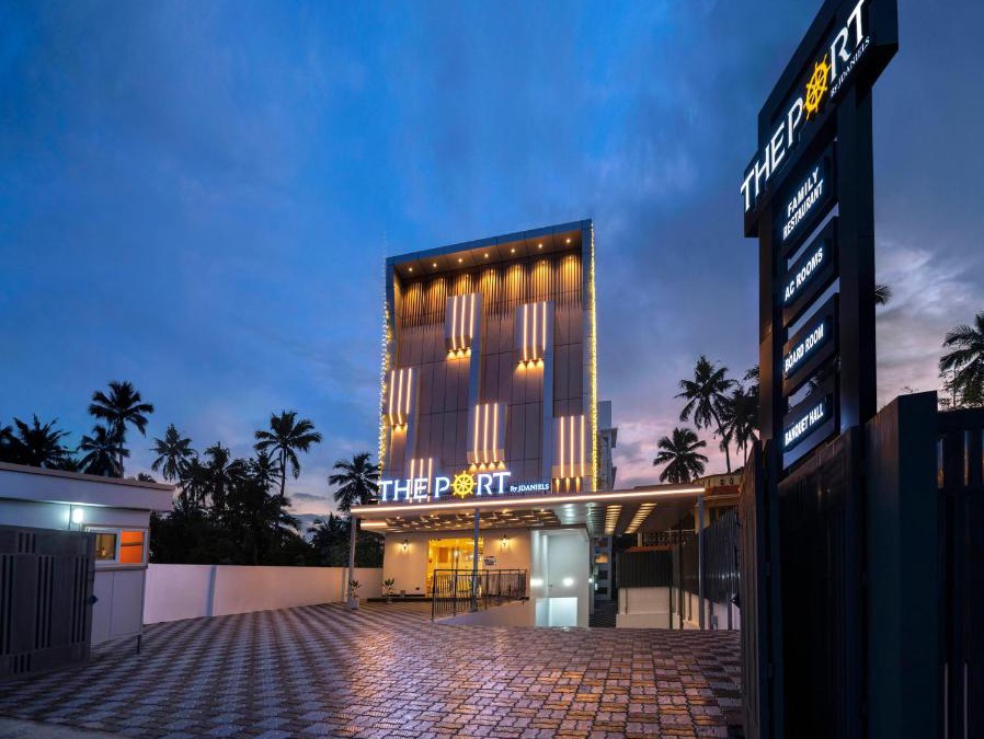 Neyyattinkara Hotel | THE PORT BY JDANIELS