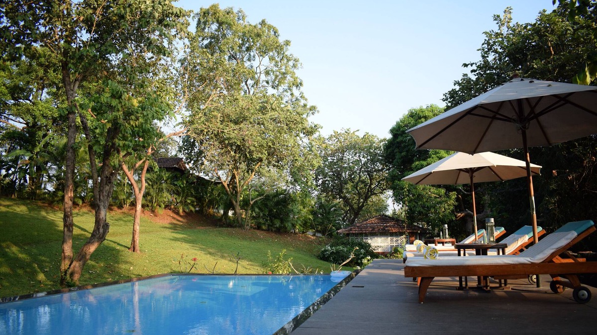 Ella Hotel | The Postcard Velha