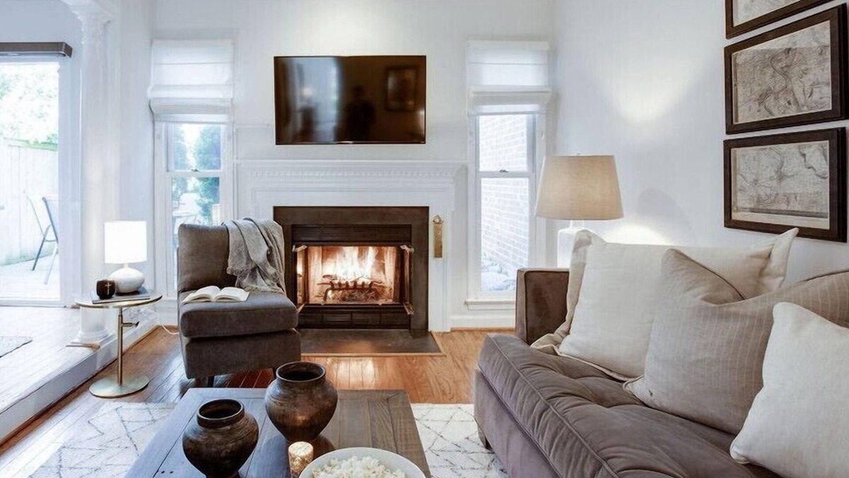 West End House | The Potomac - Friendly Townhouse Near DC & Old Town - 3 En-Suite Baths