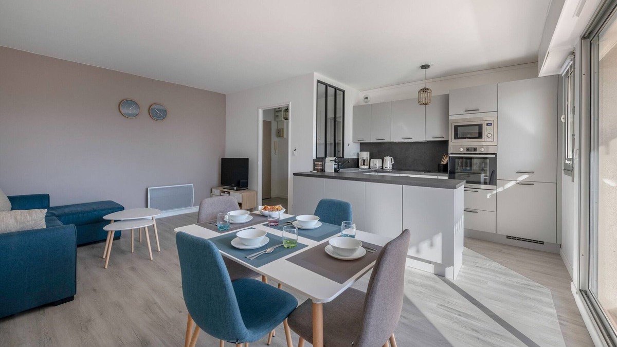 Le Pouliguen Apartment | The Pouliguen - 100 from the port - Stopover for 2