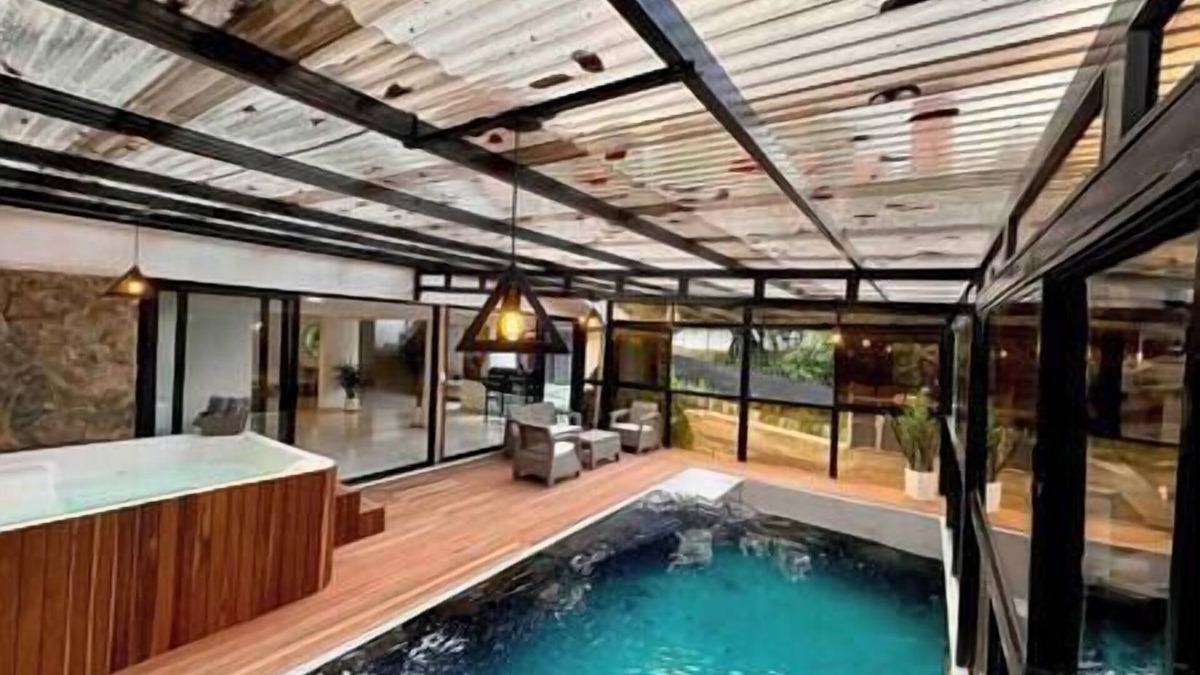 Lalinde Villa | The Provenza Mansion by Lleras Park in El Poblado