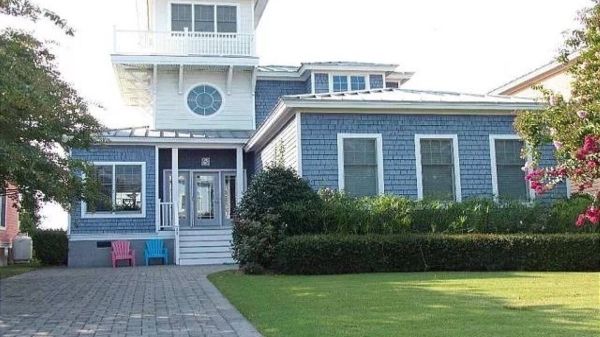 Cape Charles House | The Purple Pelican - Best View of all the rental houses!nAccess to Bay Creek!