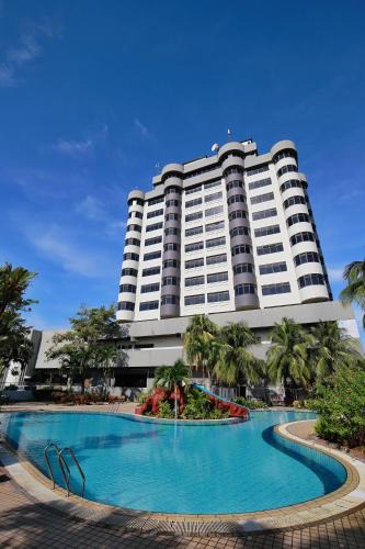Kampung Guar Syed Alwi Hotel | The Putra Regency Hotel