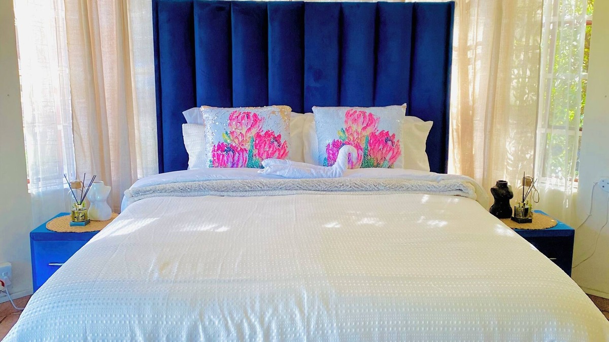 Ekurhuleni Bed & Breakfast | The Q’s Guest suite