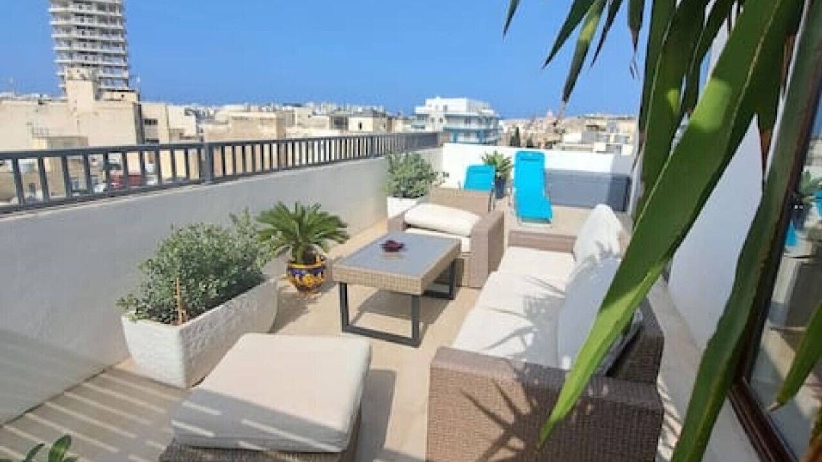 Msida Apartment | the Queen Freddy Penthouse