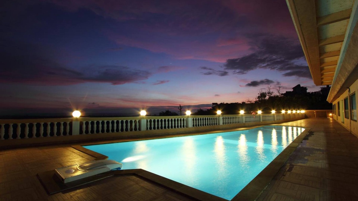 Consua Hotel | The Queeny
