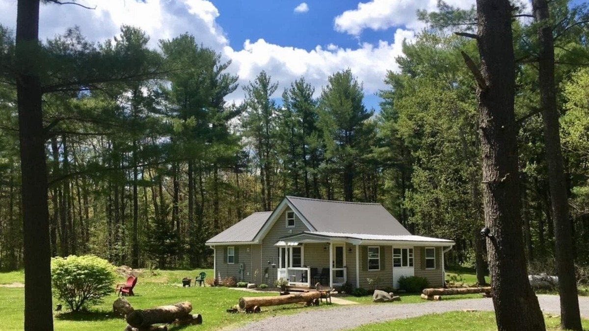 Naples Cabin | The Quiet Spot Cabin
