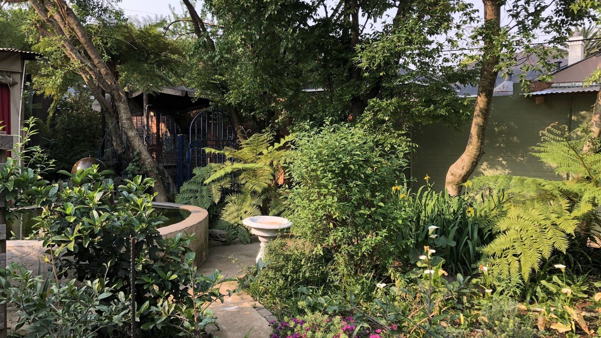Krugersdorp North Hotel | The Rabbit Hole Hotel