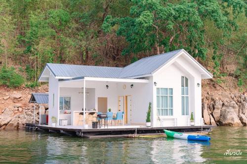 Tha Kradan Boat Rental | The Raft Kanchanaburi