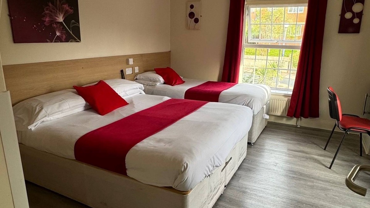 Colchester House | The Railway Sleeper Lodge