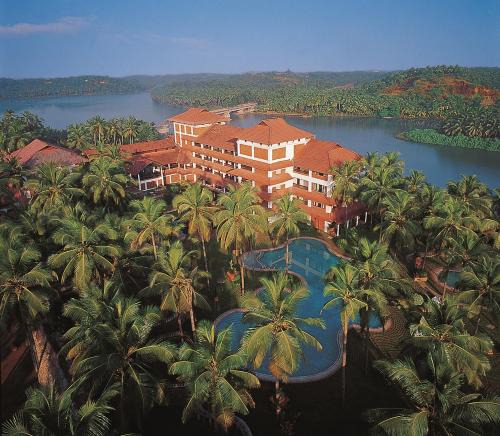 Azhinjilam Resort | The Raviz Kadavu, Kozhikode