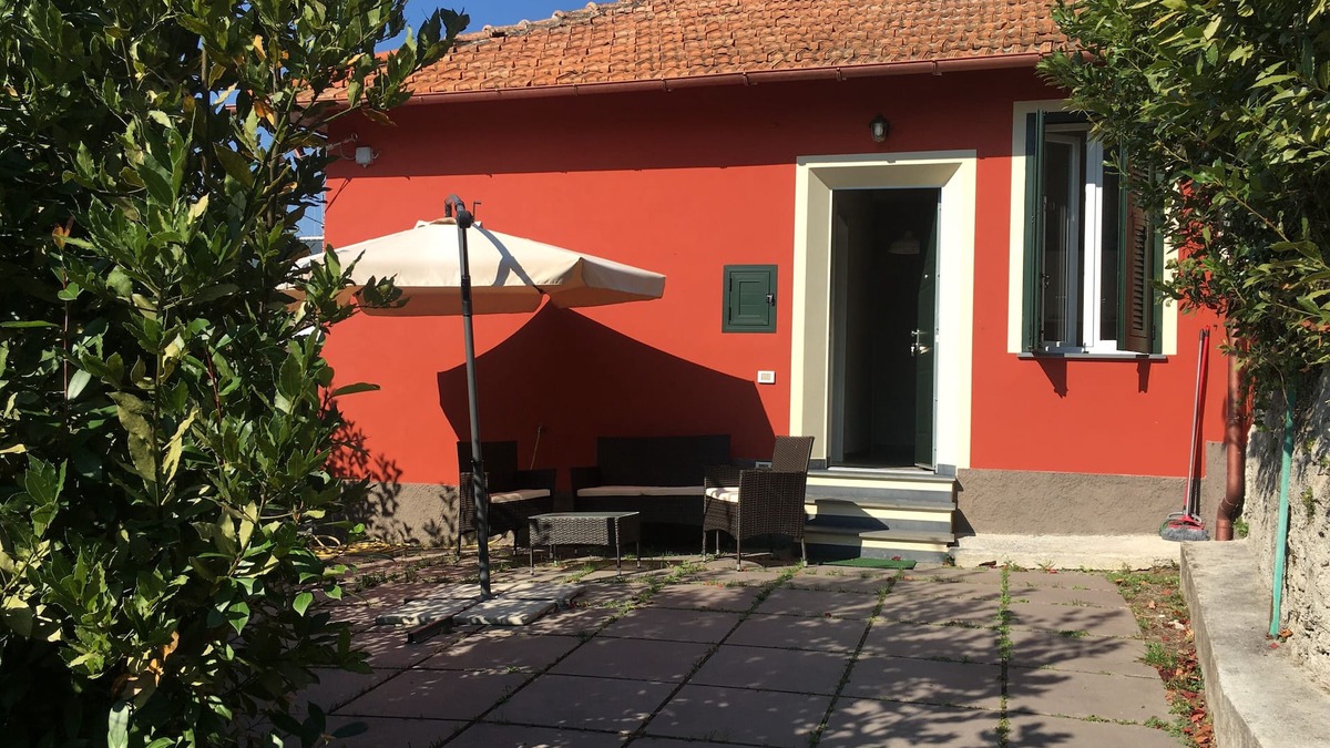 Aurigo House | The red cottage - the red cottage CIN: IT008005B5VRTUW3RH