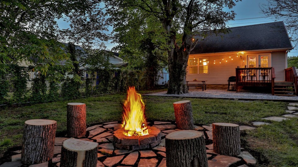 North Nashville House | The Red Swing North Nashville