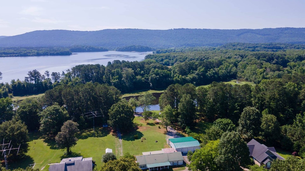 Fackler House | The Reel Therapy Lakehouse