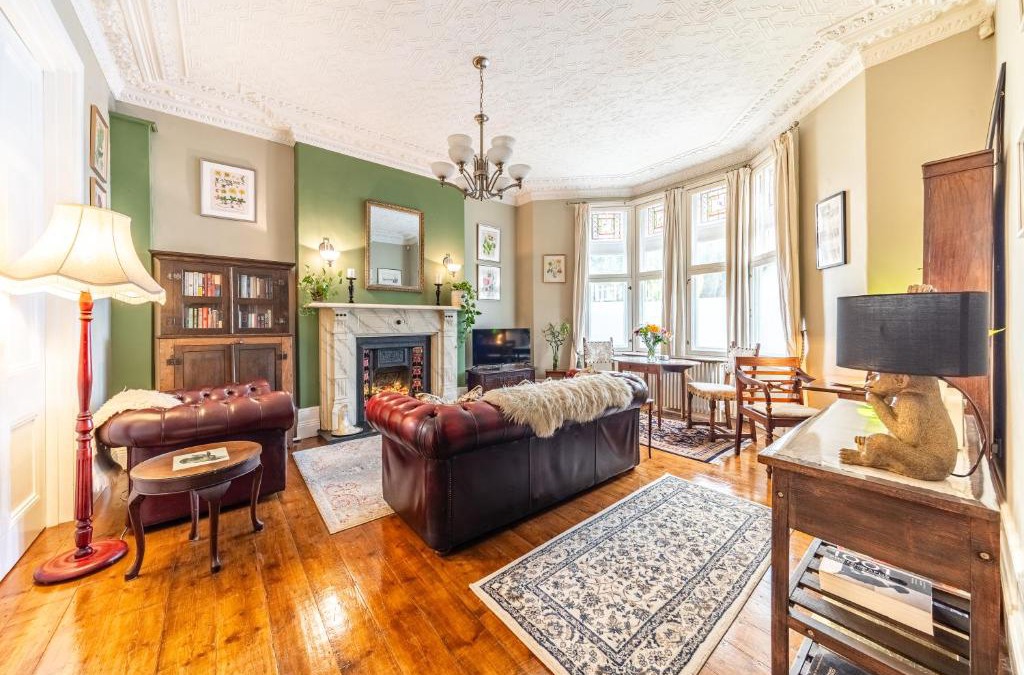Pontcanna Apartment | The Regency Studio at 82 Cathedral