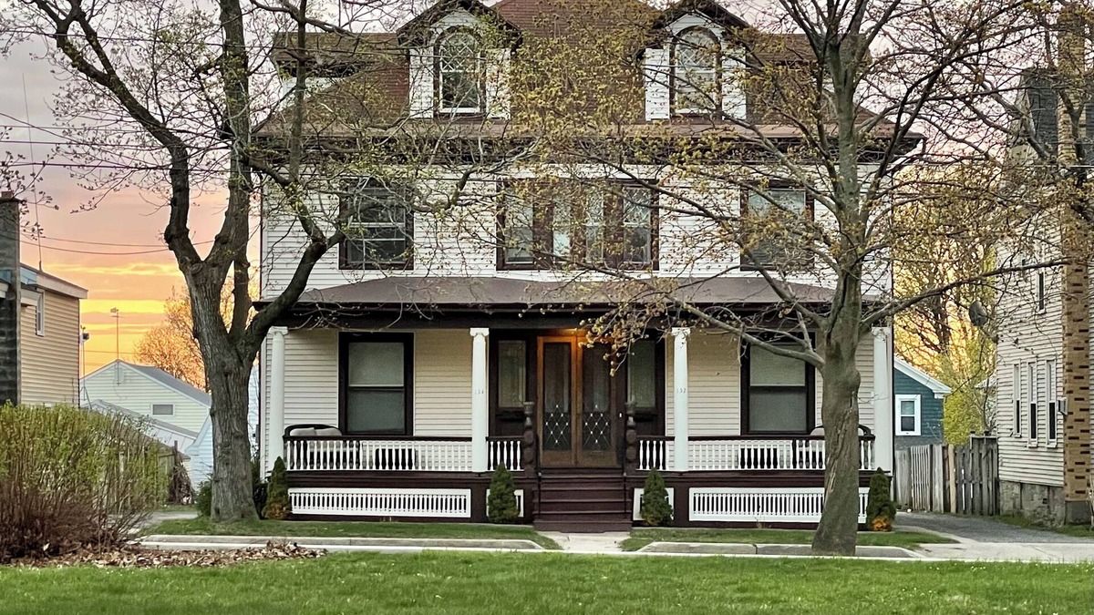 Oswego House | The Reid-Tanner House exemplifies the timeless beauty of Oswego's golden age.n
