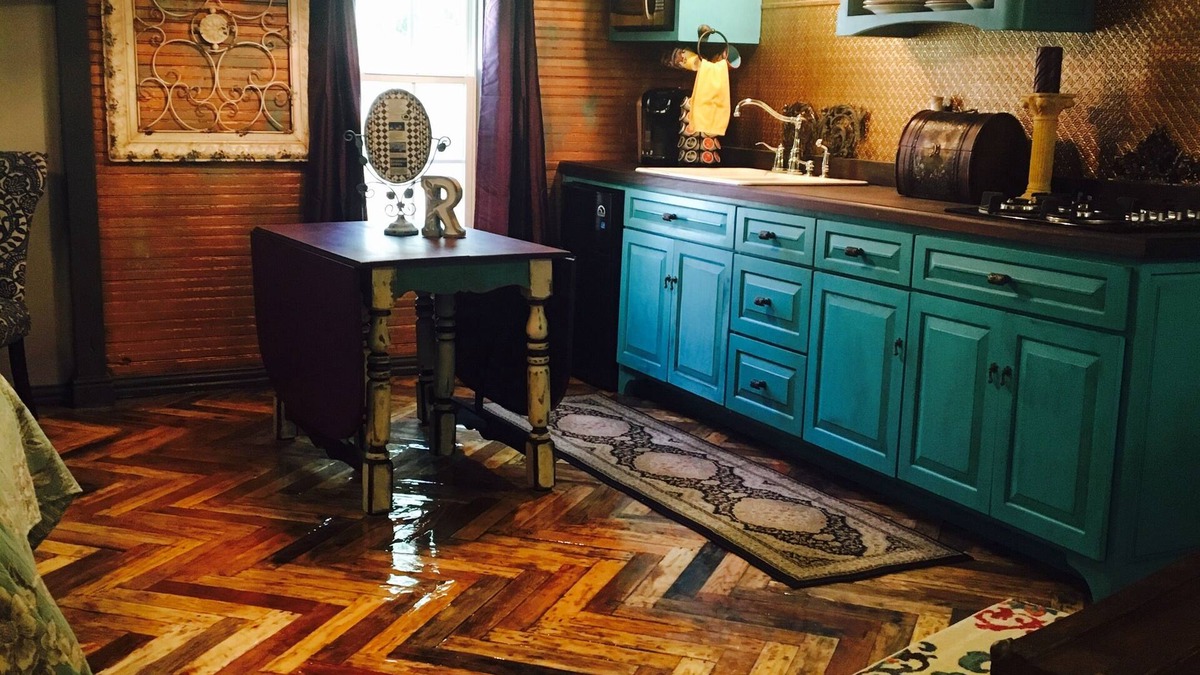 Amarillo House | The Relic is located behind a 1920s home in a historic district of Amarillo.