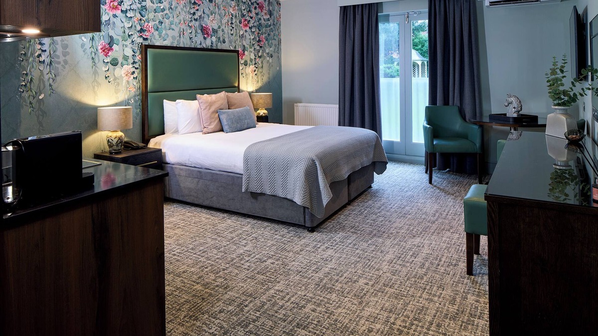 Guildford Apartment | The Residence at the Mandolay