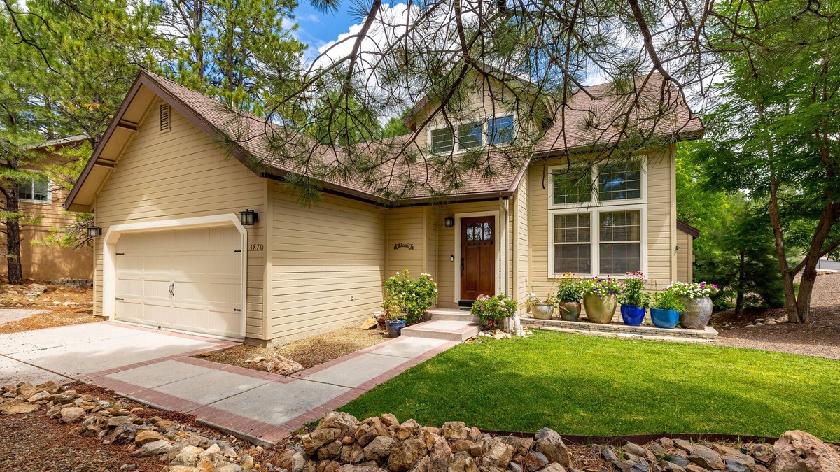 Ponderosa Trails House | The Retreat across from the Park w AC