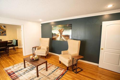 Whitehaven House | The Retreat at Graceland
