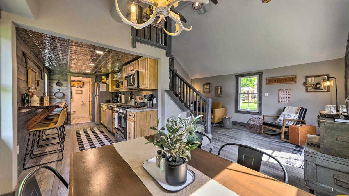Defiance Cabin | ‘The Reubling House’ - Modern-Rustic Cabin!