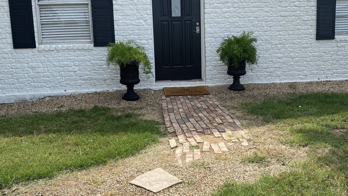 Waco Cottage | The Rhinestone Baylor McLane Football Stadium Magnolia and Downtown Shopping