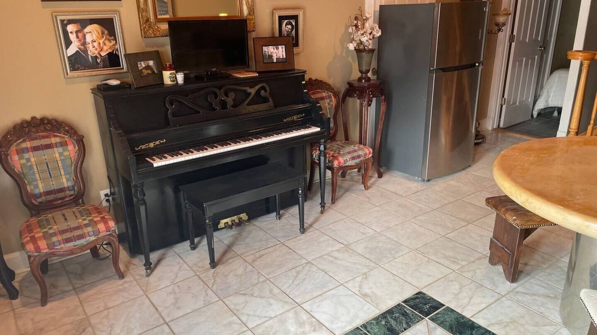 Camden Apartment | The Rhymn Room