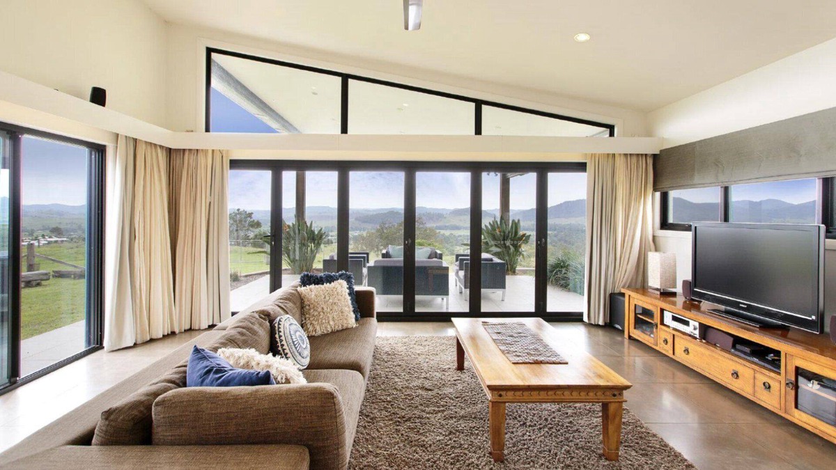 Gloucester House | The Ridge House, TOP NOTCH