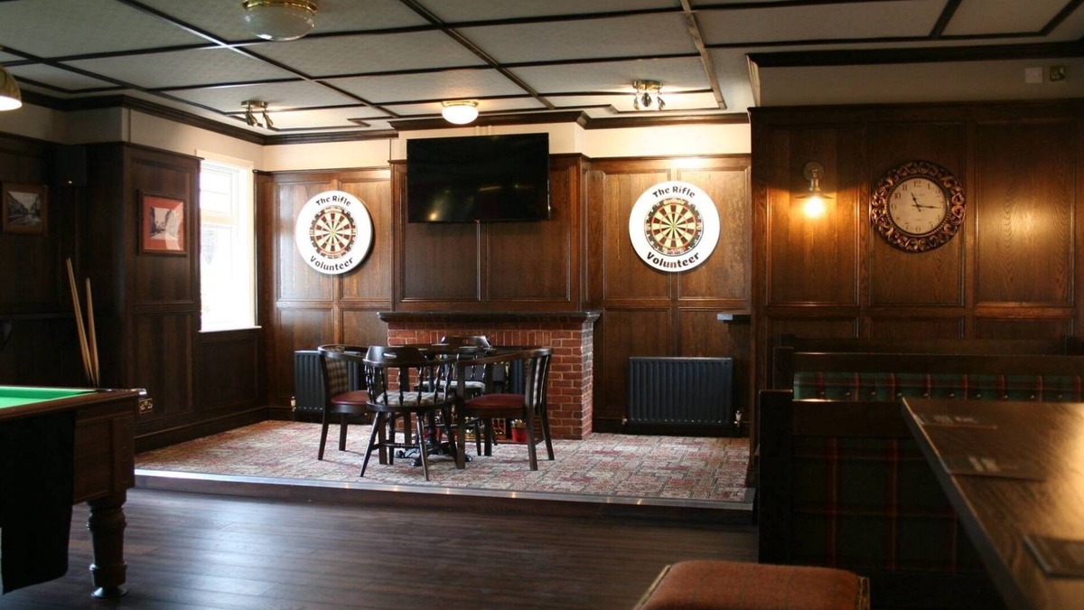 Ware Bed & Breakfast | The Rifle Volunteer
