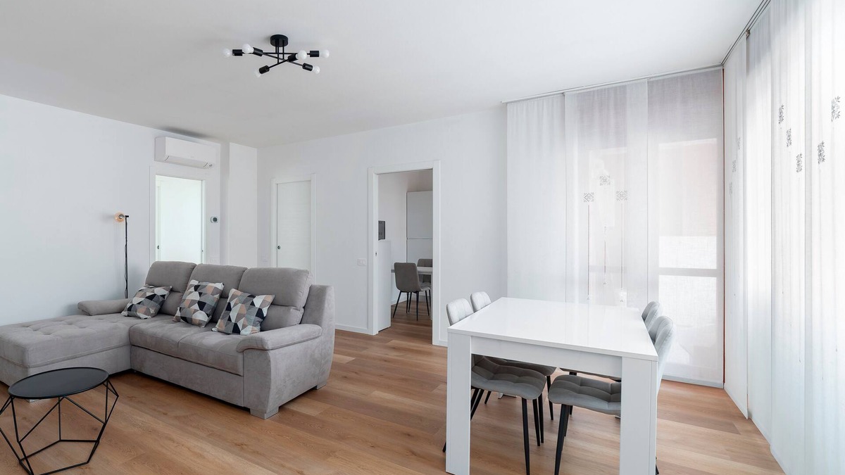 Monza Apartment | The Right House, Modern and Spacious Three-room Apartment Near Policlinico Monza