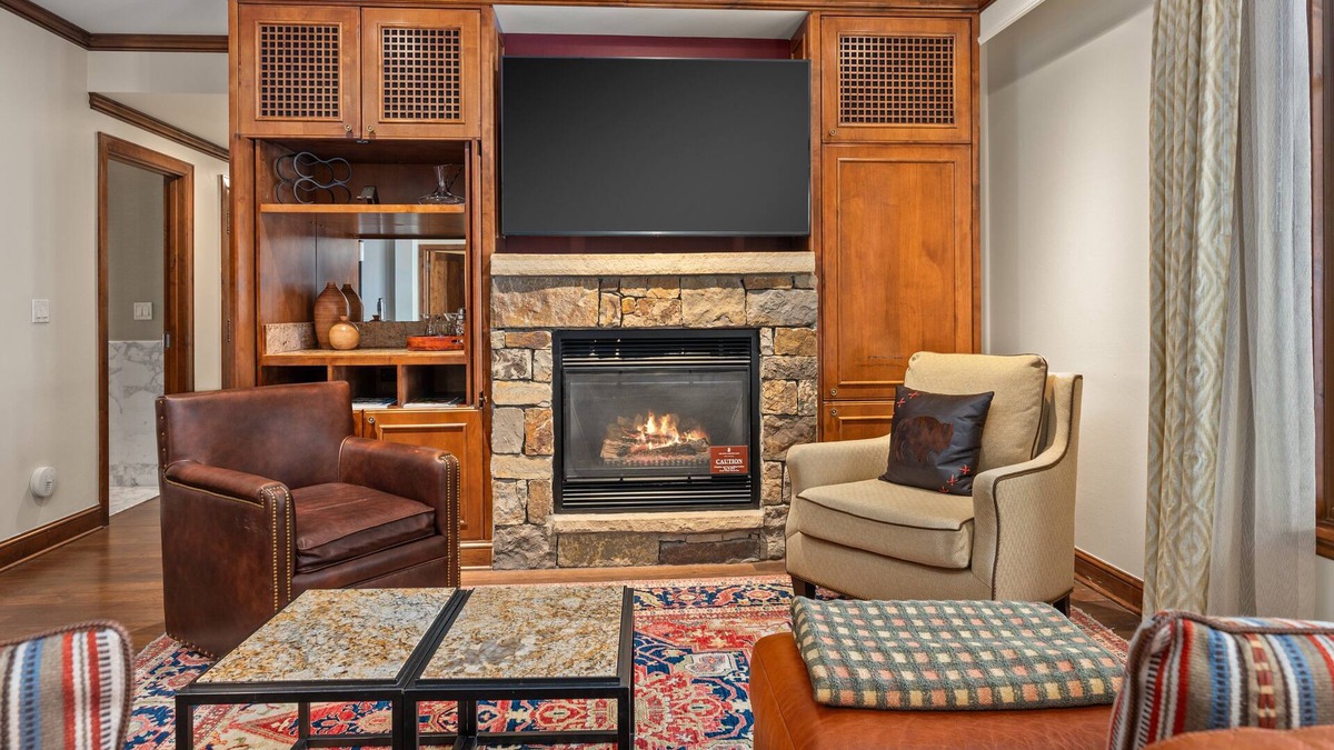 Aspen Condo | The Ritz-Carlton Club | Two-Bedroom Residence 8410, Ski-in & Ski-out Resort in Aspen Highlands