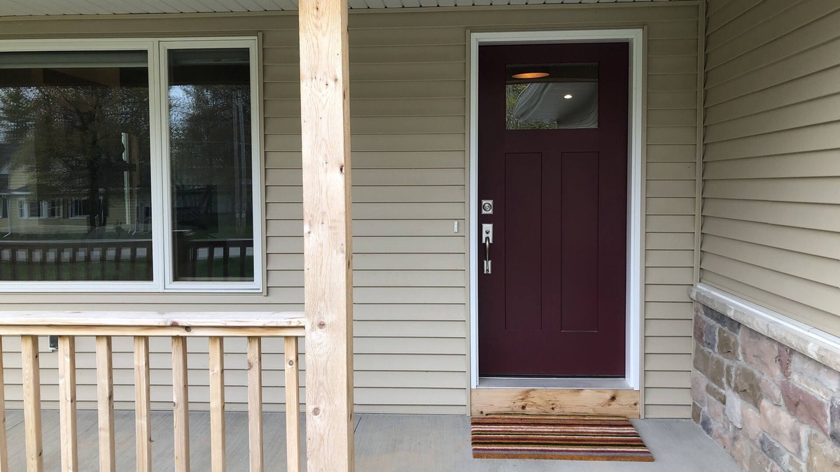 Sheboygan Condo | The River Bed - Condo sleeps 4 on west side