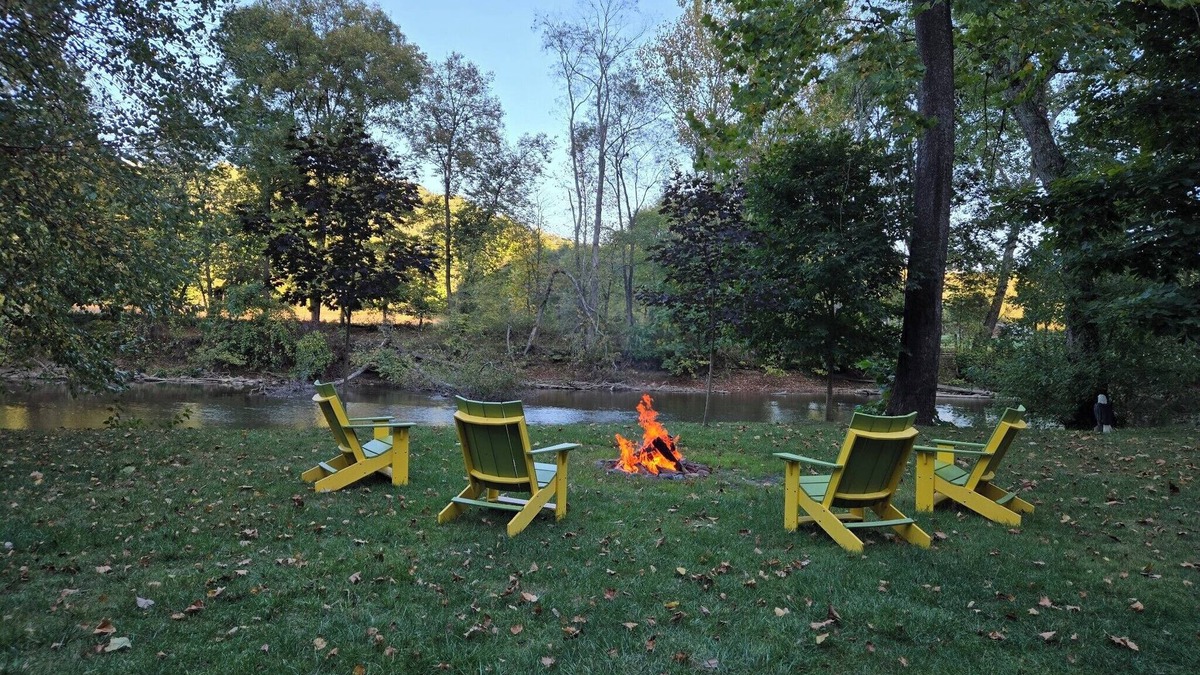 Loudonville Cottage | The Riverside Cottage. Charming 2-bedroom cottage on the Mohican River