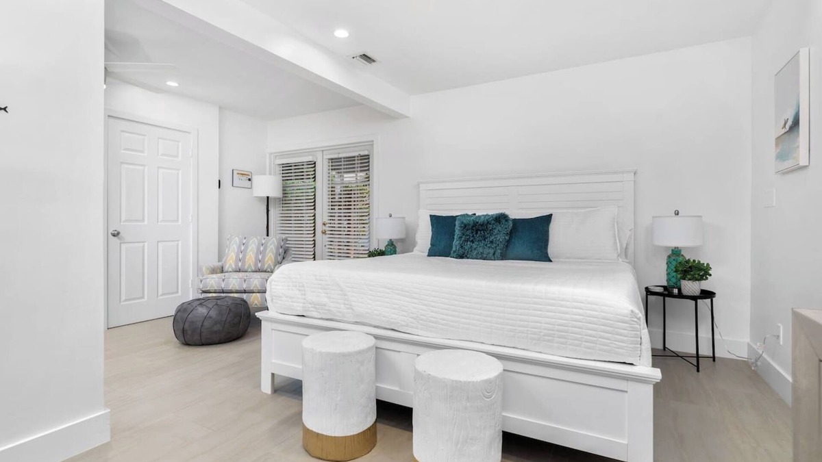 Riverside Park House | The Riverside Retreat #1