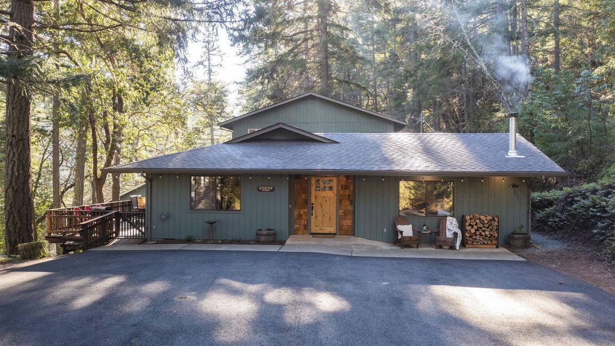 Galice House | The Riverview House!