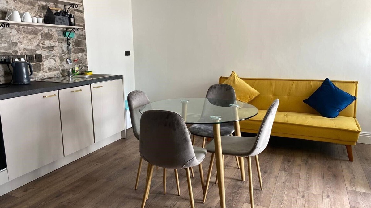 County Cork House | The Roadshed Apartment @ Rohan’s Farm