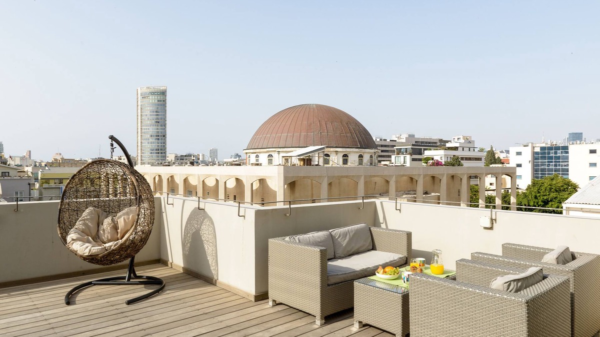 Tel Aviv Apartment | The ROOFTOP ! Solarium+Jacuzzi - ROTHSCHILD/AHAD HA’AM