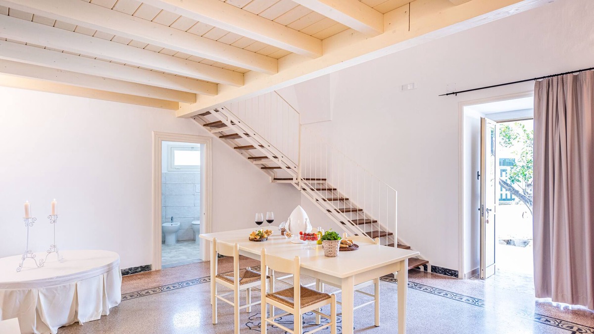 Felline House | The Room of Felline 102 with Private Garden