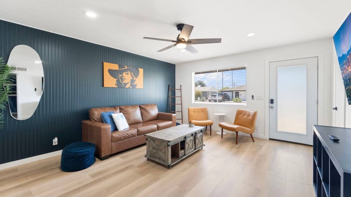 Camelback East Apartment | `The Rose` #2 Pool |Gazebo| CentralPhoenix