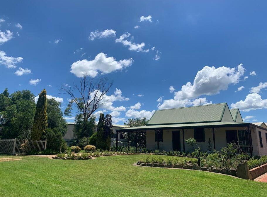 Dunedoo House | The Rose Cottage Boutique BNB