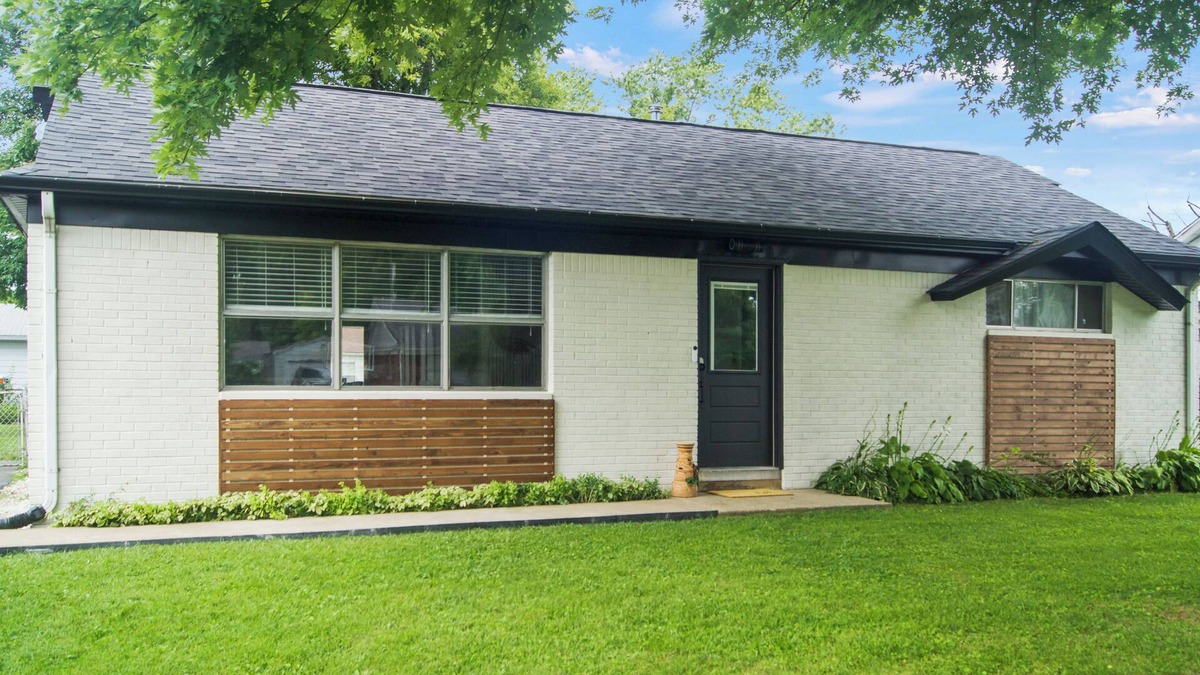 Greenfield House | The Rosie Roots - Cozy Pet Friendly House