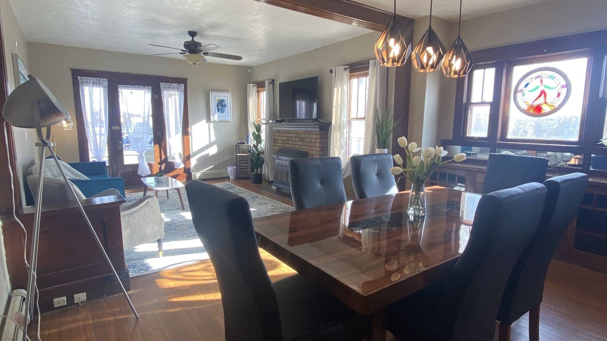 Alamosa House | The Ross-Downtown Alamosa *Hot Springs Admission Included* STR#2939