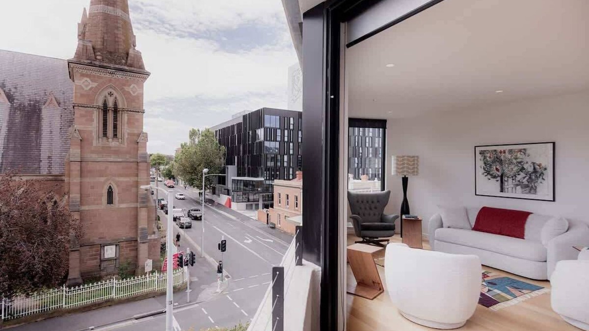 Hobart Central Business District Apartment | The Rox - Inner City Luxury