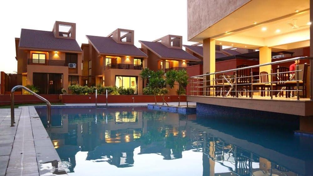 Rajkot Hotel | The Royal Castle Resort & Convention Centre, Rajkot
