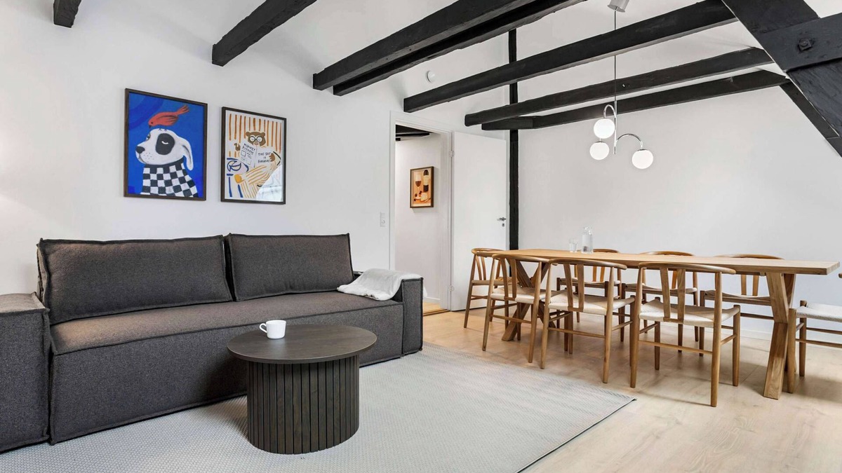 Midtbyen Apartment | The Royal City Suite